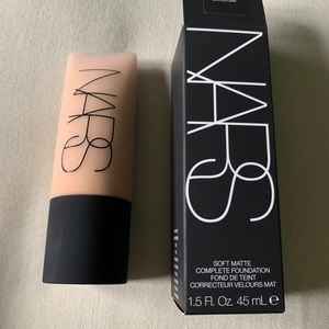 NARS Soft Matte Foundation - M4 Barcelona